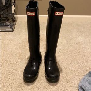 Tall Hunter black boots